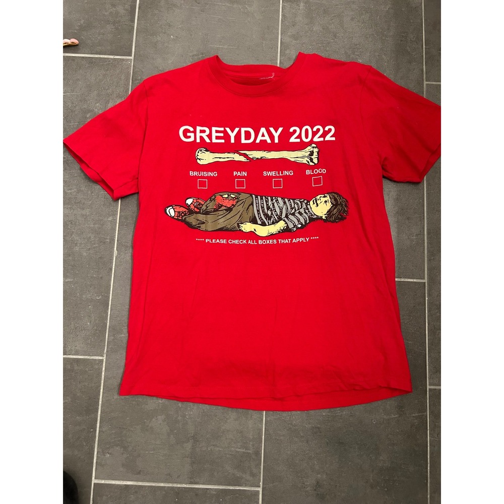 Grey day 22 tee